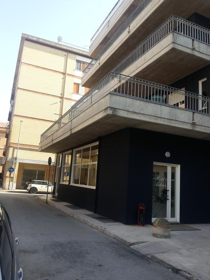 Hotel Antares Garni Giulianova Eksteriør billede