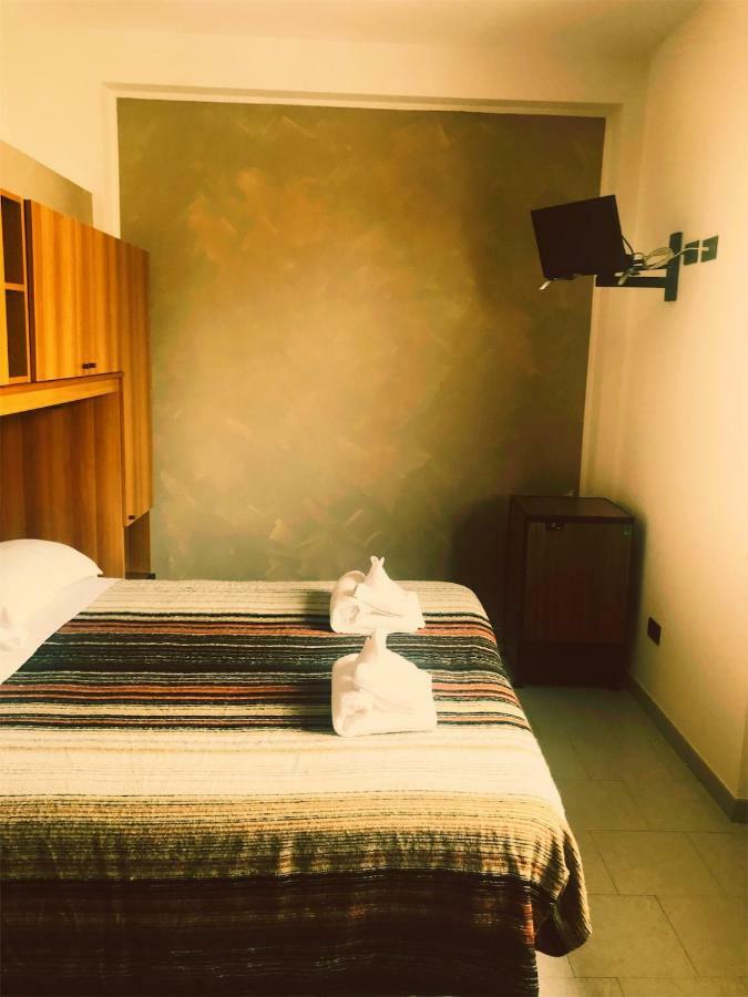 Hotel Antares Garni Giulianova Eksteriør billede