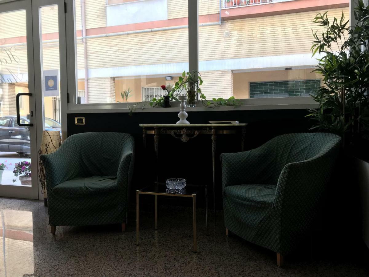 Hotel Antares Garni Giulianova Eksteriør billede